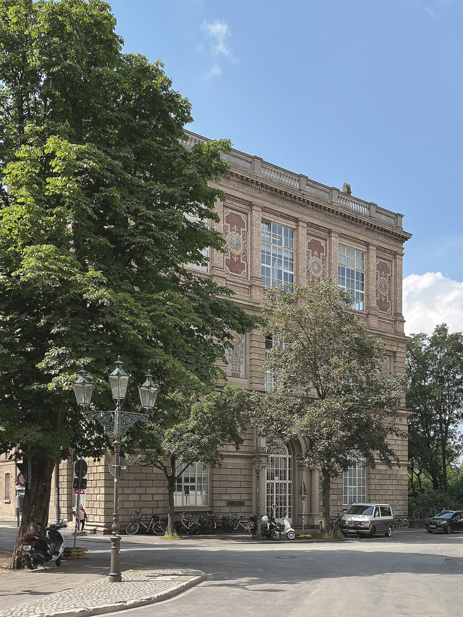 Kunstakademie Haupteingang