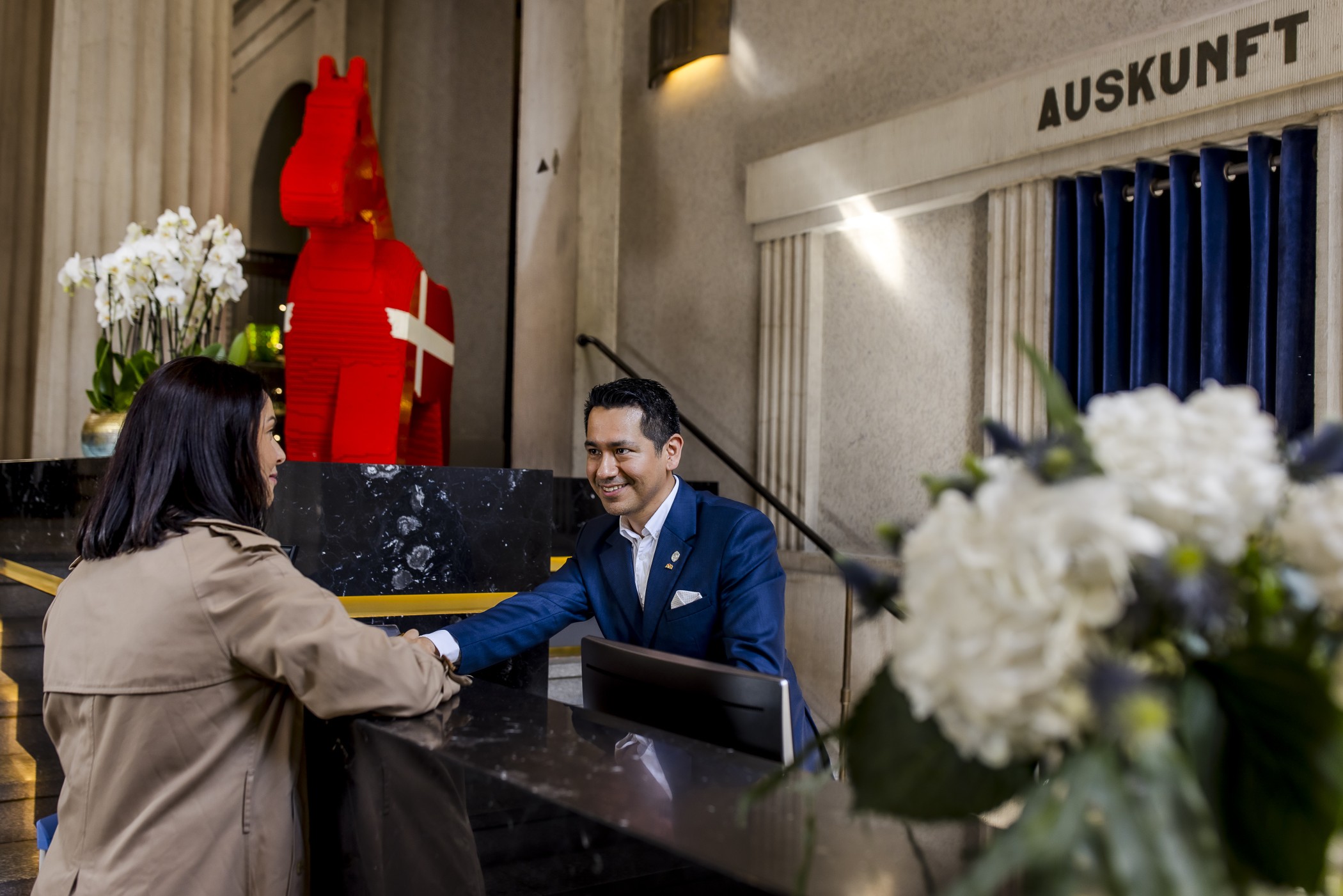 Concierge Service im The Wellem Hotel im Andreas Quartier in Düsseldorf