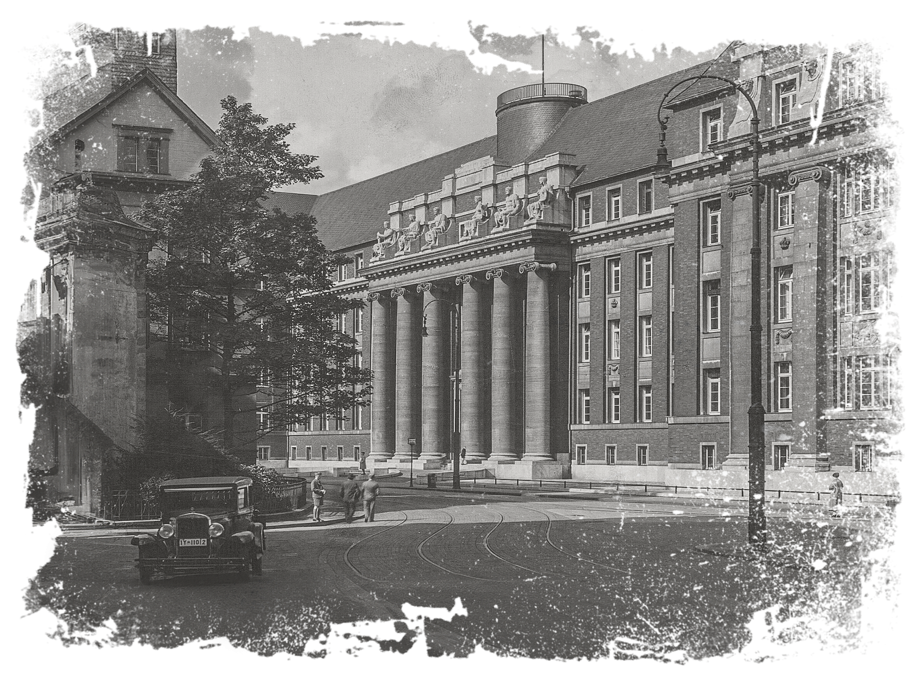 Historische Ansicht des ehemaligen Landgerichts Düsseldorf und heutiges The Wellem Hotel