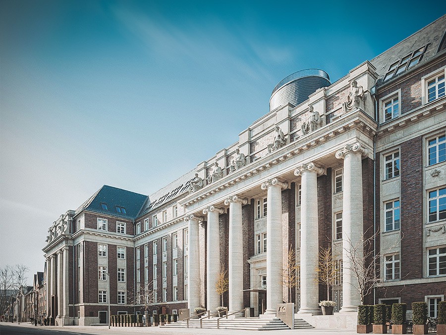 Andreas Quartier an der Mühlenstrasse Haupteingang zum The Wellem Hotel