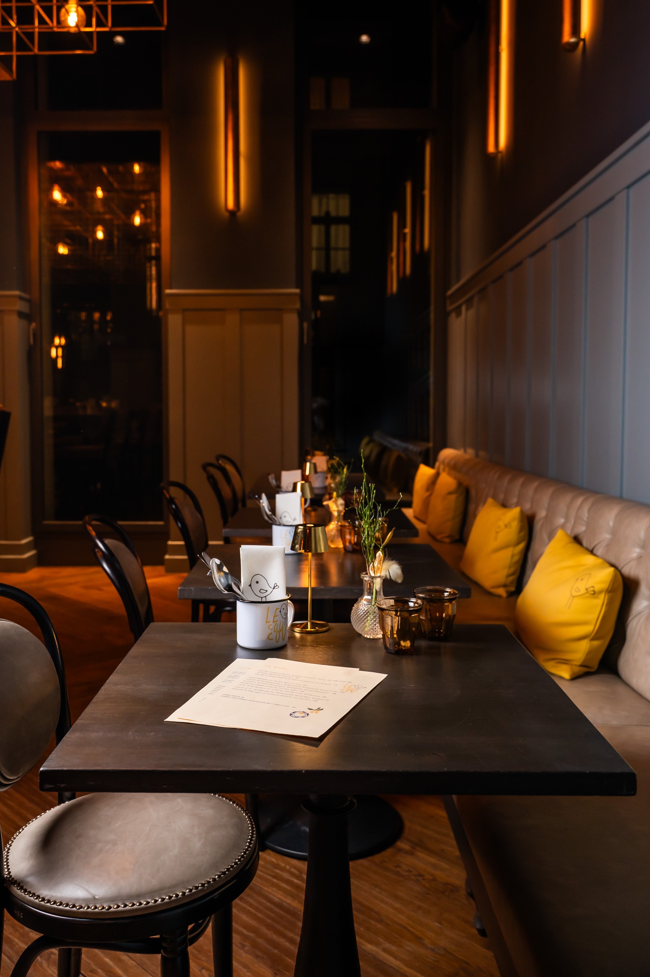 Le CouCou Bistro am Abend im Andreas Quartier und The WELLEM Hotel