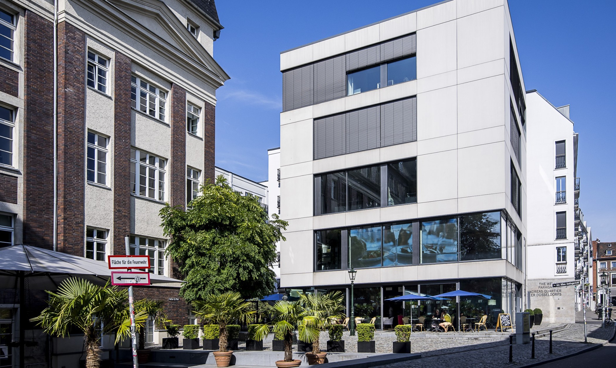 Mutter Ey Café im Andreas Quartier Aussenaufnahme im Andreas Quartier