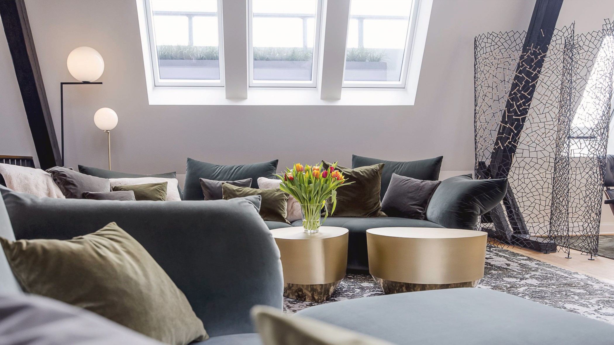 Wohnzimmer einer Unique Residence im Andreas Quartier in Düsseldorf