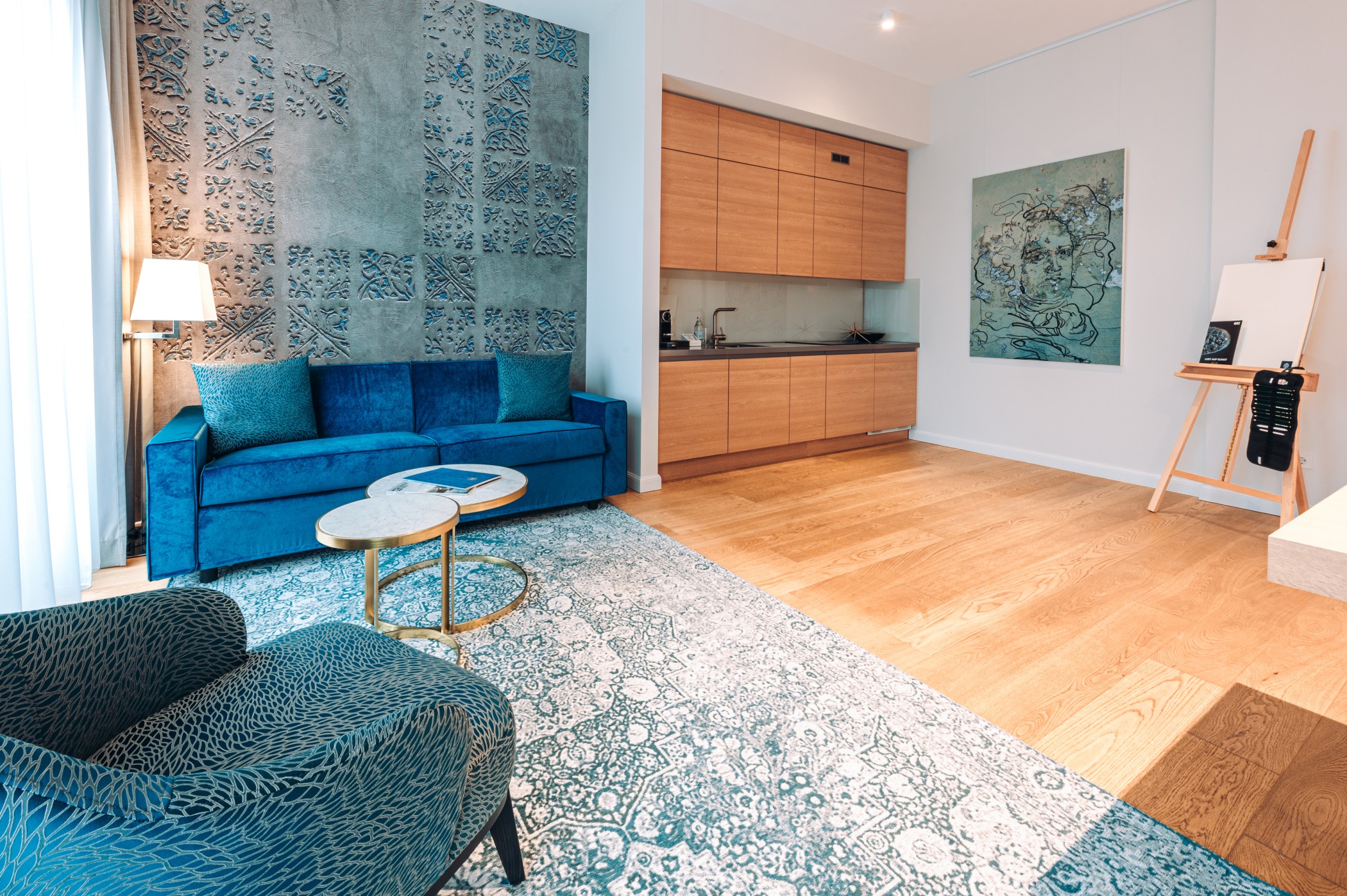 The Wellem Hotel Art Suite Wohnzimmer