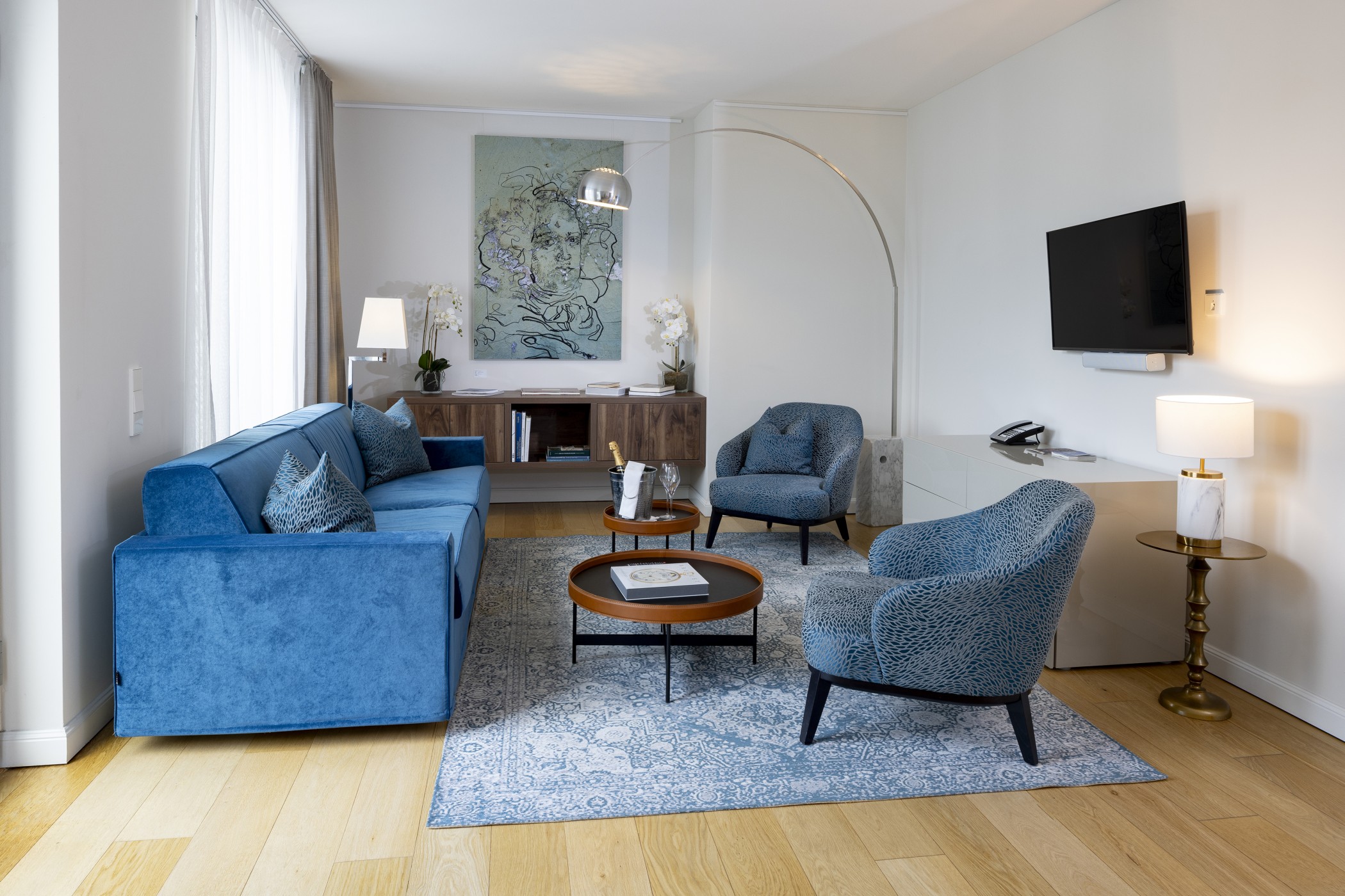 The Wellem Hotel Suite Wohnzimmer