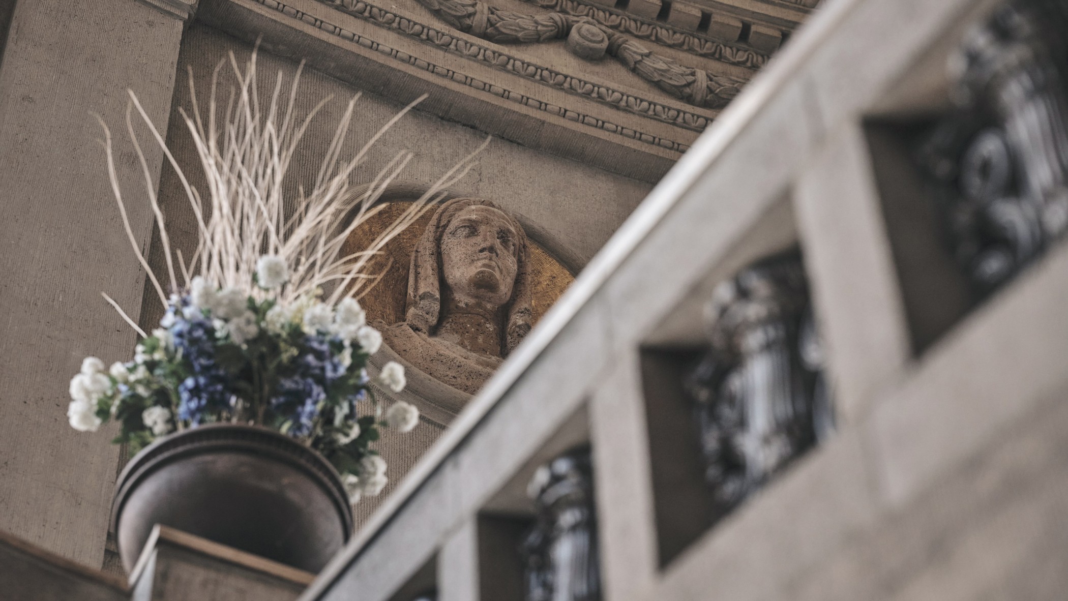 The Wellem Hotel Interior Detail in der Eingangshalle im Andreas Quartier in Düsseldorf